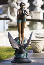 bronzen beeld - vrouw met hoorn op zwaan